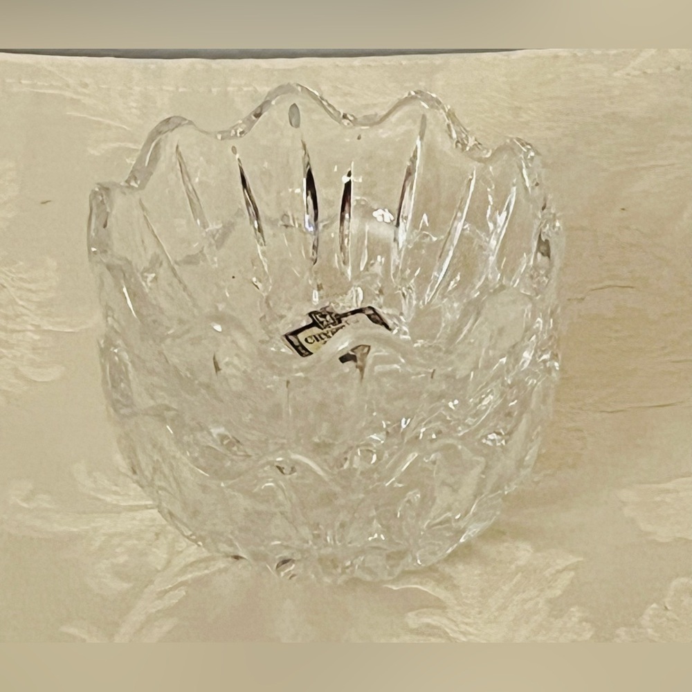 Vintage Crystal Zajecar Yugoslavia 24% Lead Crystal Bowls Set of 2 - Picture 4 of 11